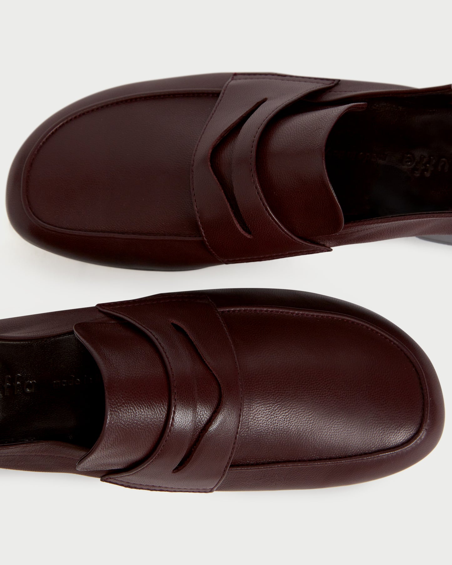 Close-Up of FEZ PENNY LOAFER in BURGUNDY