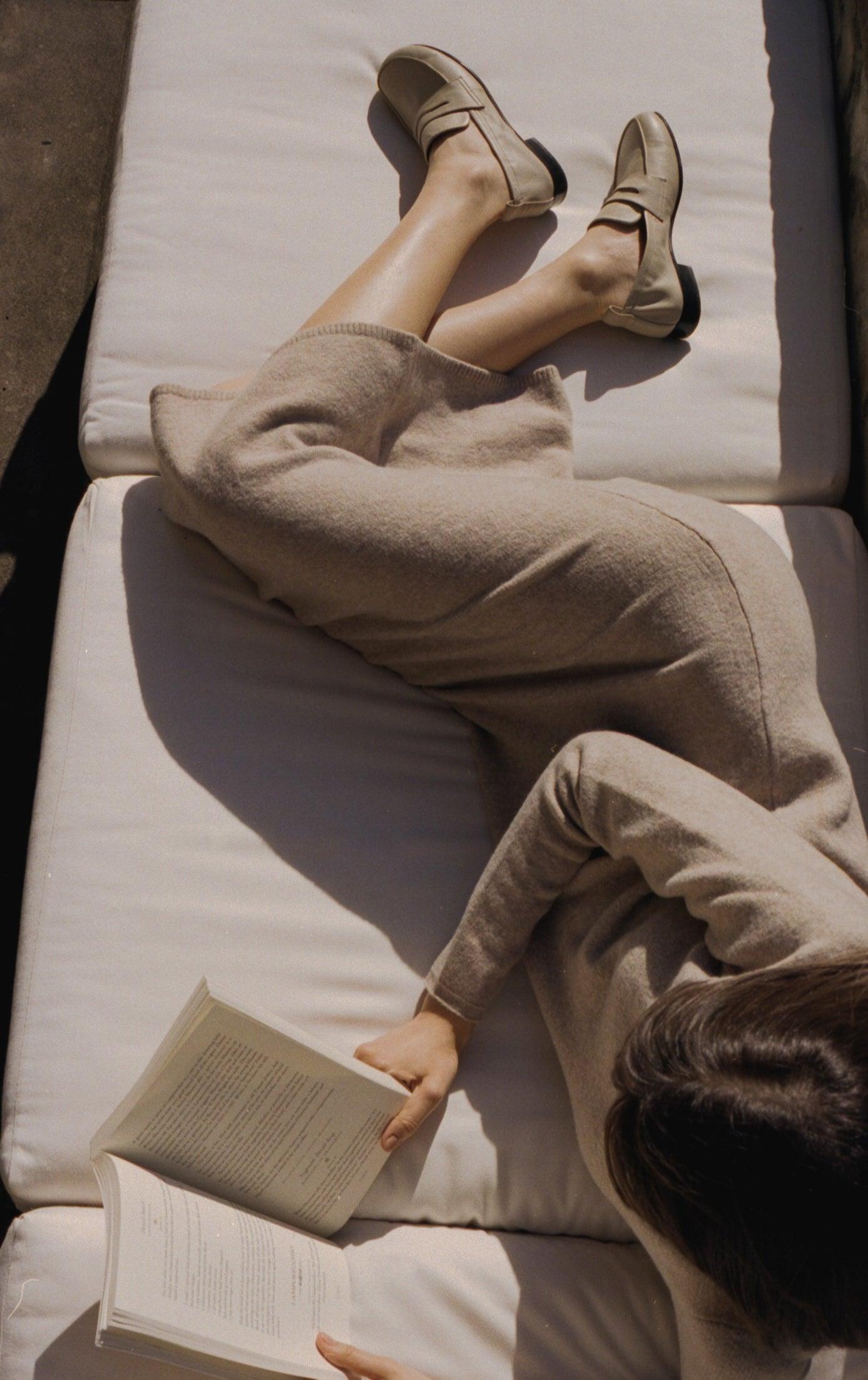 Model Relaxing in FEZ PENNY LOAFER - ECRU