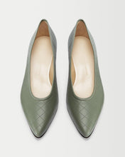 Load image into Gallery viewer, Top view of Yuni Buffa Roma Pump shoe in Sage Green. Handcrafted comfortable designer high-heels made  in Italy with Italian Lamb Nappa leather