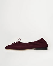 Load image into Gallery viewer, Side view of Yuni Buffa Pia Ballet flat designer shoes in Burgundy. Luxury hand crafted square toe ballet flats made in Italy with Italian soft Lamb Nappa leather.