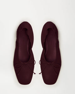 Top view of Yuni Buffa Pia Ballet flat designer shoe in Burgundy. Luxury hand crafted square toe ballet flats made in Italy with Italian soft Lamb Nappa leather