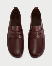 Load image into Gallery viewer, FEZ PENNY LOAFER - BURGUNDY