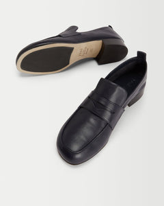 Inside Bottom view of Yuni Buffa Fez Penny Loafer shoe in Navy blue color made in Italy with Italian Lamb Nappa leather