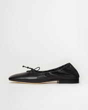 Load image into Gallery viewer, Side view of Yuni Buffa Pia Ballet flat designer shoe in Black. Luxury hand crafted square toe ballet flats made in Italy with Italian soft Lamb Nappa leather.