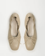 Load image into Gallery viewer, Top view of Yuni Buffa Pia Ballet flat designer shoe in Sahara Grayish Nude. Luxury hand crafted square toe ballet flats made in Italy with Italian soft Lamb Nappa leather.