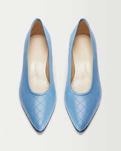 Top view of Yuni Buffa Roma Pump shoe in Bermuda blue color made in Italy with soft quilted Italian Lamb Nappa leather